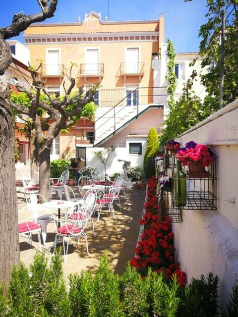 Hostal Plaja I Pati De Can Plaja 팔라프루헬 외부 사진